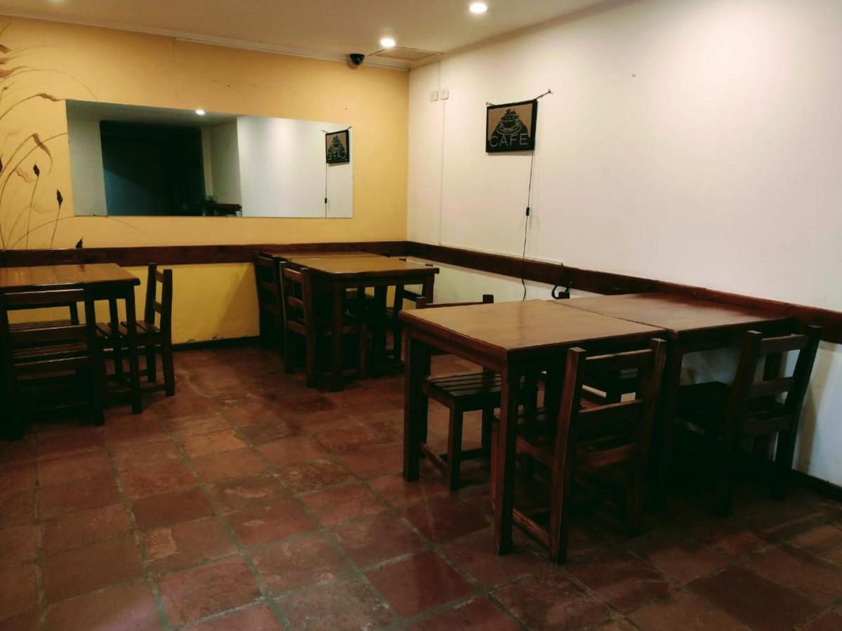 Pintó Terraza Albergue Esquel Exterior foto